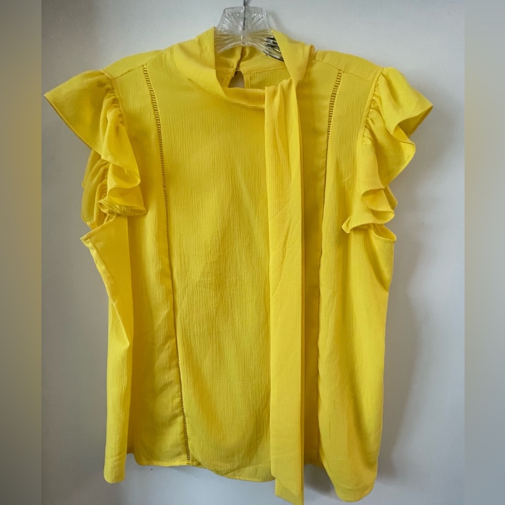 Bright Ruffled Blouse - Picture 2 of 3